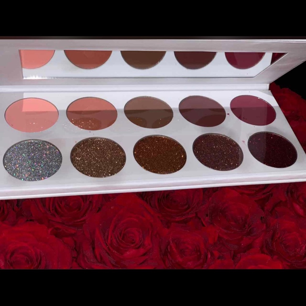 makeup - Picture 2 of 2